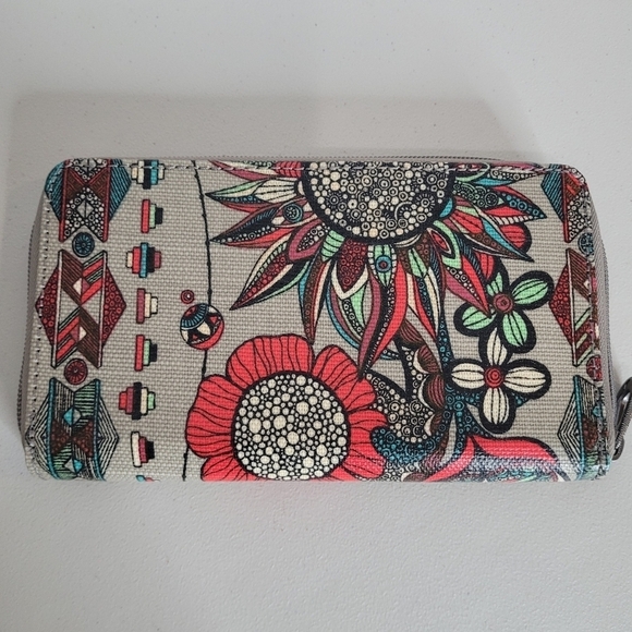 Sakroots Artist Circle 3/4 Zip Around Vegan Polyvinyl Wallet Spirit Desert Print - Picture 2 of 6
